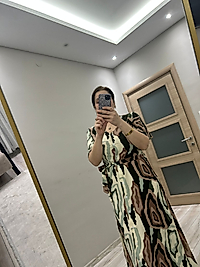 Önden Düğmeli Midi Elbise